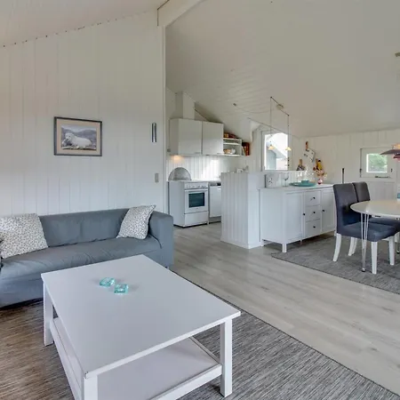 Lilja - 1-5km From The Sea By Interhome בית נופש Fanø